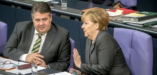 Německá kancléřka Angela Merkelová a vicekancléř Sigmar Gabriel.