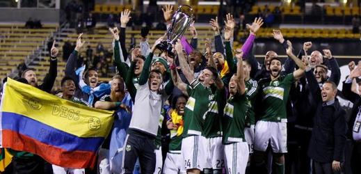 Fotbalisté Portlandu získali ve své páté sezoně v zámořské lize MLS poprvé mistrovský titul. V nedělním finále zvítězili na hřišti Columbusu 2:1.