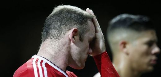 Bude se Wayne Rooney držet za hlavu i po úterních zápasech Ligy mistrů?  