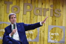 John Kerry hovoří na summitu "Země pro Paříž" v Le Petit Palais v Paříži, Francie.