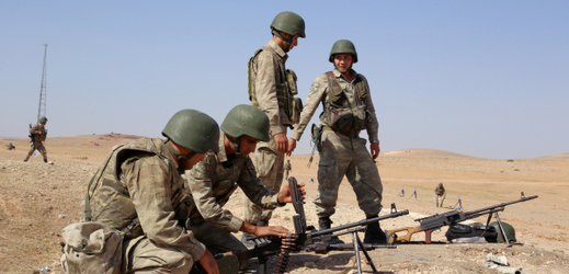 Turečtí vojáci poblíž iráckých hranic (ilustrační foto).