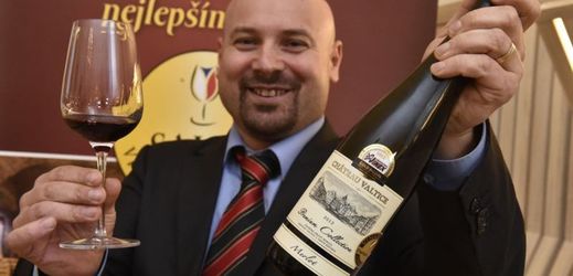 Šampionem se stalo víno Merlot 2012 výběr z hroznů, barrique od firmy CHÂTEAU VALTICE.