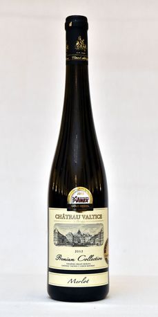 Vítězné víno Merlot 2012 výběr z hroznů.