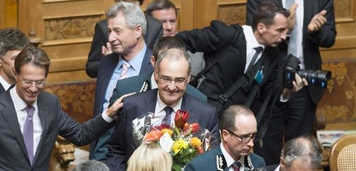 Nově zvolený švýcarský federální rada Guy Parmelin.