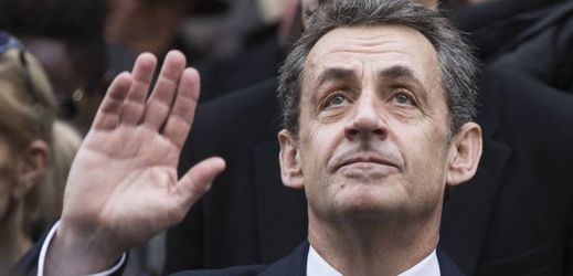 Lídr vítězné strany Nicolas Sarkozy.