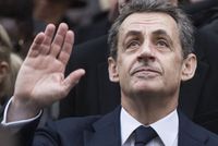 Lídr vítězné strany Nicolas Sarkozy.