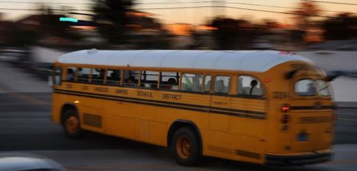 Školní autobus v Los Angeles.