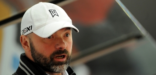 Dosavadní majitel HC Olomouc Jiří Dopita převedl celý svůj podíl v klubu na společnost OL-Hockey group, jejímž většinovým vlastníkem je další bývalý hokejista Jan Tomajko.