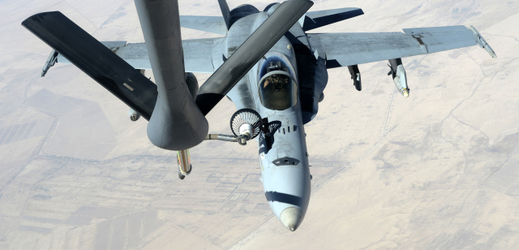 Americké stíhačky F-18E Super Hornet nad Irákem.