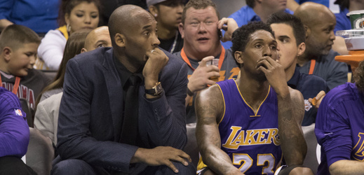 Basketbalisté LA Lakers schytali výprask.