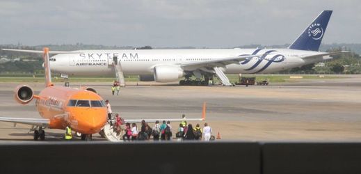 Letadlo společnosti Air France muselo přistát v Keni.