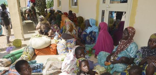 Násilí radikálů z Boko Haram vyhání západoafrické děti ze škol.
