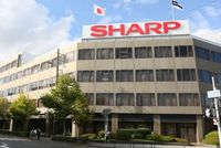 Japonská firma Sharp.
