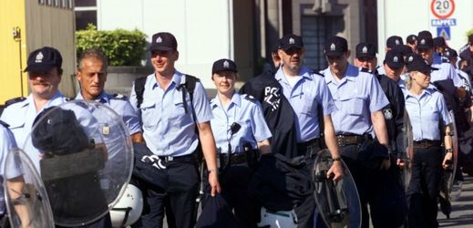 Belgická policie zatkla dva muže podezřelé z příprav teroristických útoků.