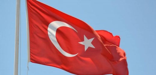 Turecká policie zatkla dvě osoby, podezřelé z plánování teroristického útoku.