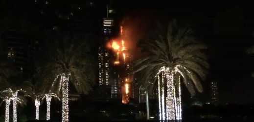 Požár v dubajském hotelu Address Downtown. 
