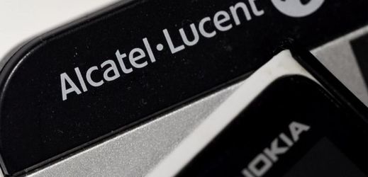 Nokia převzala kontrolu nad firmou Alcatel-Lucent.