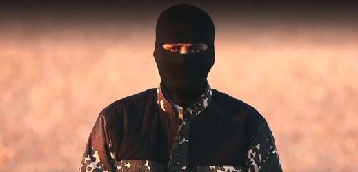 Británie údajně identifikovala radikála na zveřejněném videu Islámského státu.