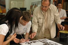Nadace Artevide nabízí výtvarné workshopy pro zrakově postižené.