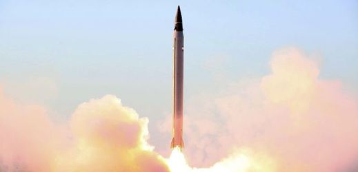 Íránská raketa Emad.