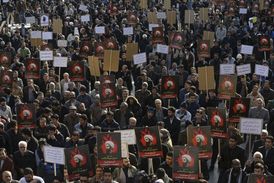 Protesty proti popravě šíitského duchovního Nimra Bákira Nimra.