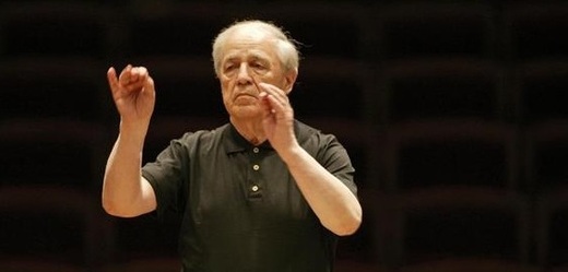 Dirigent Pierre Boulez.