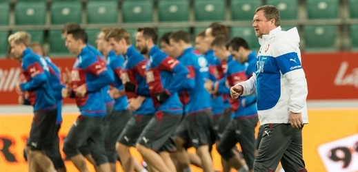 Čeští fotbaloví reprezentanti vstoupí do letošního roku domácím utkáním se Skotskem. 