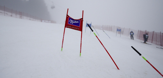 Obří slalom se v Adelbonenu nepojede.