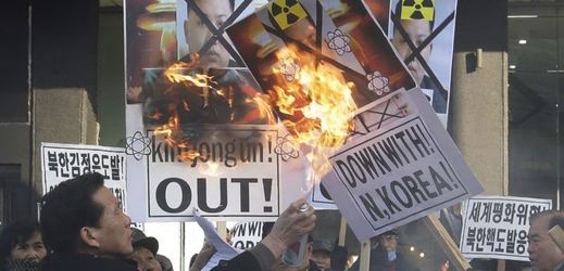 Po jaderném testu v KLDR se zvedla vlna protestů.