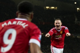 Útok Manchesteru United zůstává za očekáváním, stejně jako forma Waynea Rooneyho i Anthonyho Martiala.