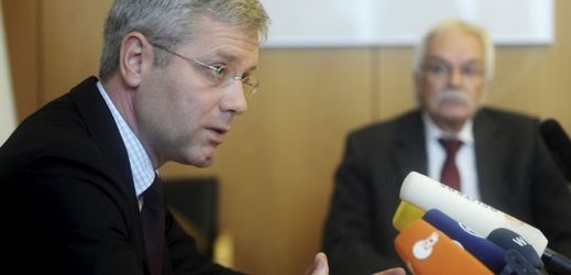 Předseda zahraničního výboru německého parlamentu Norbert Röttgen vnímá vztahy s Polskem jako zhoršené.