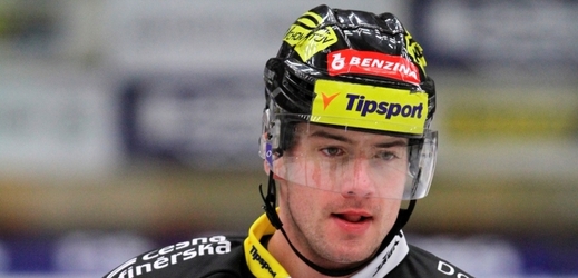 Hokejový útočník Jakub Petružálek ukončil krátké působení v Dynamu Moskva v Kontinentální lize.