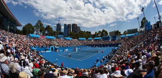 POHODA. Slunné počasí se umí rychle změnit na deště, přesto je Australian Open pohodový grandslam.