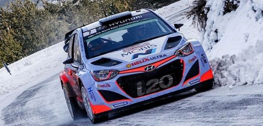Thierry Neuville při Rally Monte Carlo v loňském roce, letos vyjede s novým speciálem. 