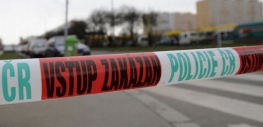 V Českobrodské ulici srazil osobní automobil chodce. (Ilustrační foto.)