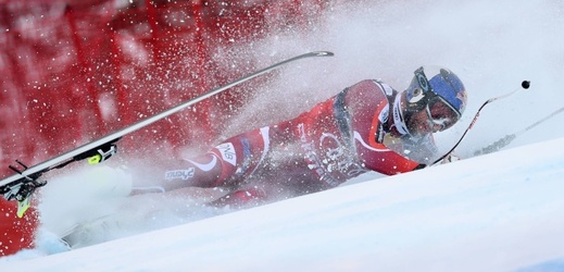 HLAVNÍ OBĚŤ. Norský lyžař Aksel-Lund Svindal slavný Hahnenkamm nedokončil. Spadl, poranil si koleno a zbytek sezony už nestihne.