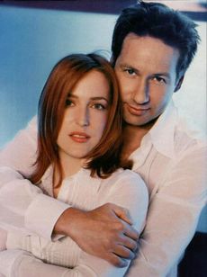 Nerozlučná dvojice agent Mulder a agentka Scullyová poprvé spatřila světlo světa v mysteriózním sci-fi seriálu Akta X v roce 1993.
