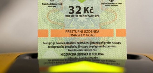 32 korunová jízdenka pražské MHD (ilustrační foto).