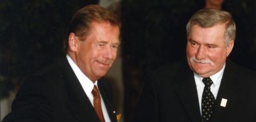 Lech Walesa a Václav Havel na Pražském Hradě. Rok 1999.