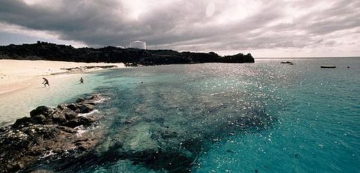 Pobřeží ostrova Ascension.