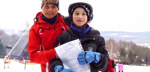 Žáci, kteří přinesou na Monínec vysvědčení se samými jedničkami, budou mít lyžování zdarma.