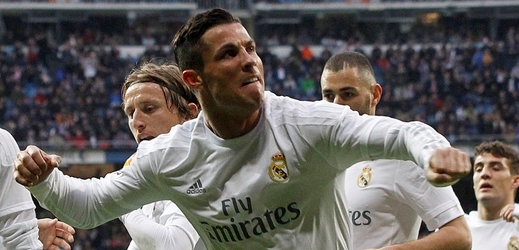 Adidas chystá rekordní smlouvu s Realem Madrid.