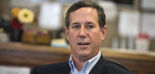 Republikánský prezidentský kandidát Rick Santorum se vzdal v souboji o křeslo prezidenta USA.