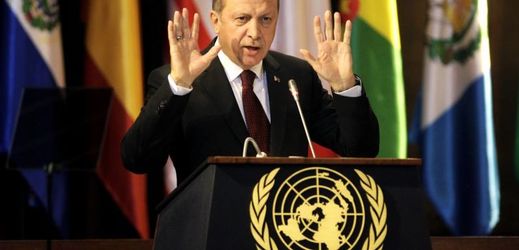 Turecký prezident Recep Tayyip Erdoga v Chile. 