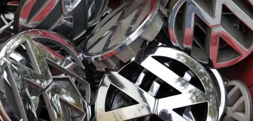 Koncern Volkswagen nemůže uzavřít hospodaření, neví, kolik ho bude stát emisní aféra.