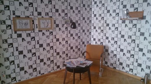 Dům umění města Brna představuje výstavu výtvarníka Jaromíra Švejdíka s názvem Nechte mě tady!