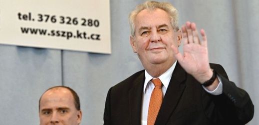 Prezident Miloš Zeman na návštěvě střední školy v Klatovech.