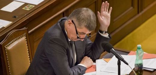 Ministr financí Andrej Babiš (ANO) při hlasování o EET.