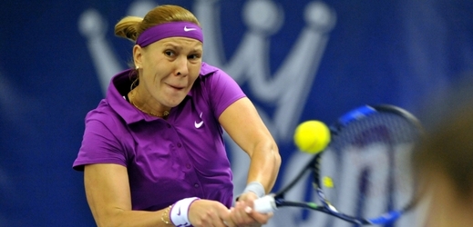Tenisový turnaj v Petrohradu skončil hned v prvním kole také pro čtvrtou českou účastnici Lucii Hradeckou. 
