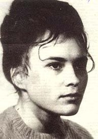 Fotografie poslední popravené ženy Olgy Hepnarové, jejíž příběh filmově zpracovali.